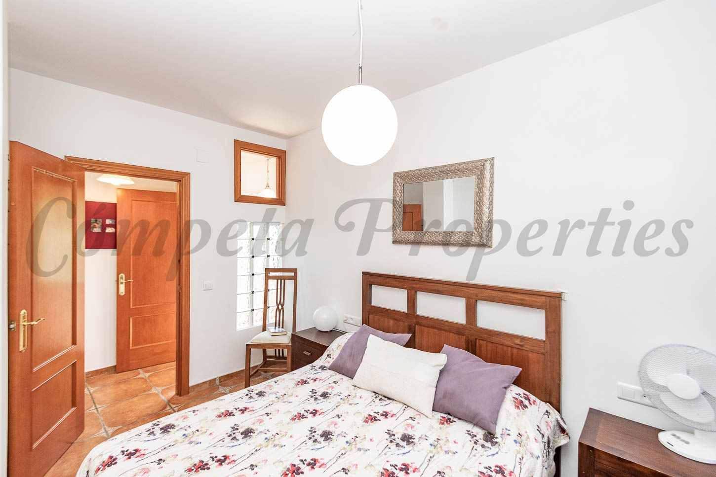 5 slaapkamer Finca/Landhuis te koop in Torrox met zwembad garage - € 595.000 (Ref: 10075721)