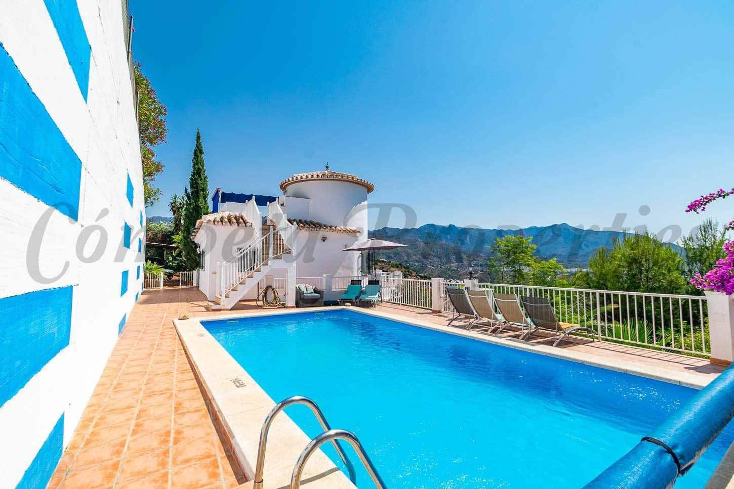 5 slaapkamer Finca/Landhuis te koop in Torrox met zwembad garage - € 595.000 (Ref: 10075721)
