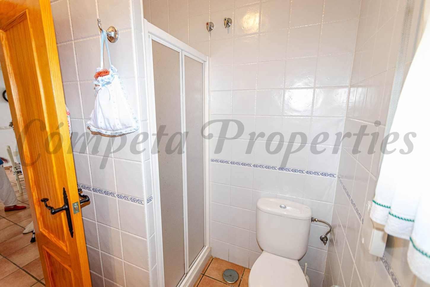 2 soveværelse Finca/Landehus til salg i Canillas de Albaida med garage - € 289.700 (Ref: 10075722)
