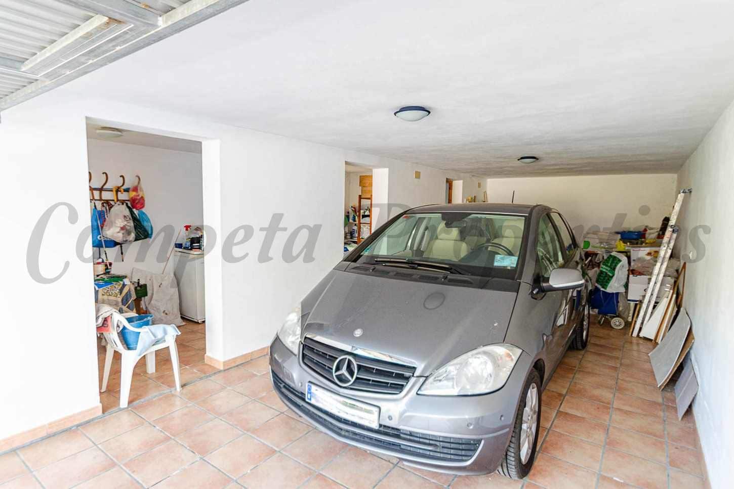 2 soveværelse Finca/Landehus til salg i Canillas de Albaida med garage - € 289.700 (Ref: 10075722)