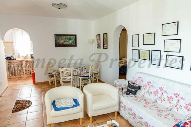 2 slaapkamer Finca/Landhuis te koop in Canillas de Albaida met garage - € 289.700 (Ref: 10075722)