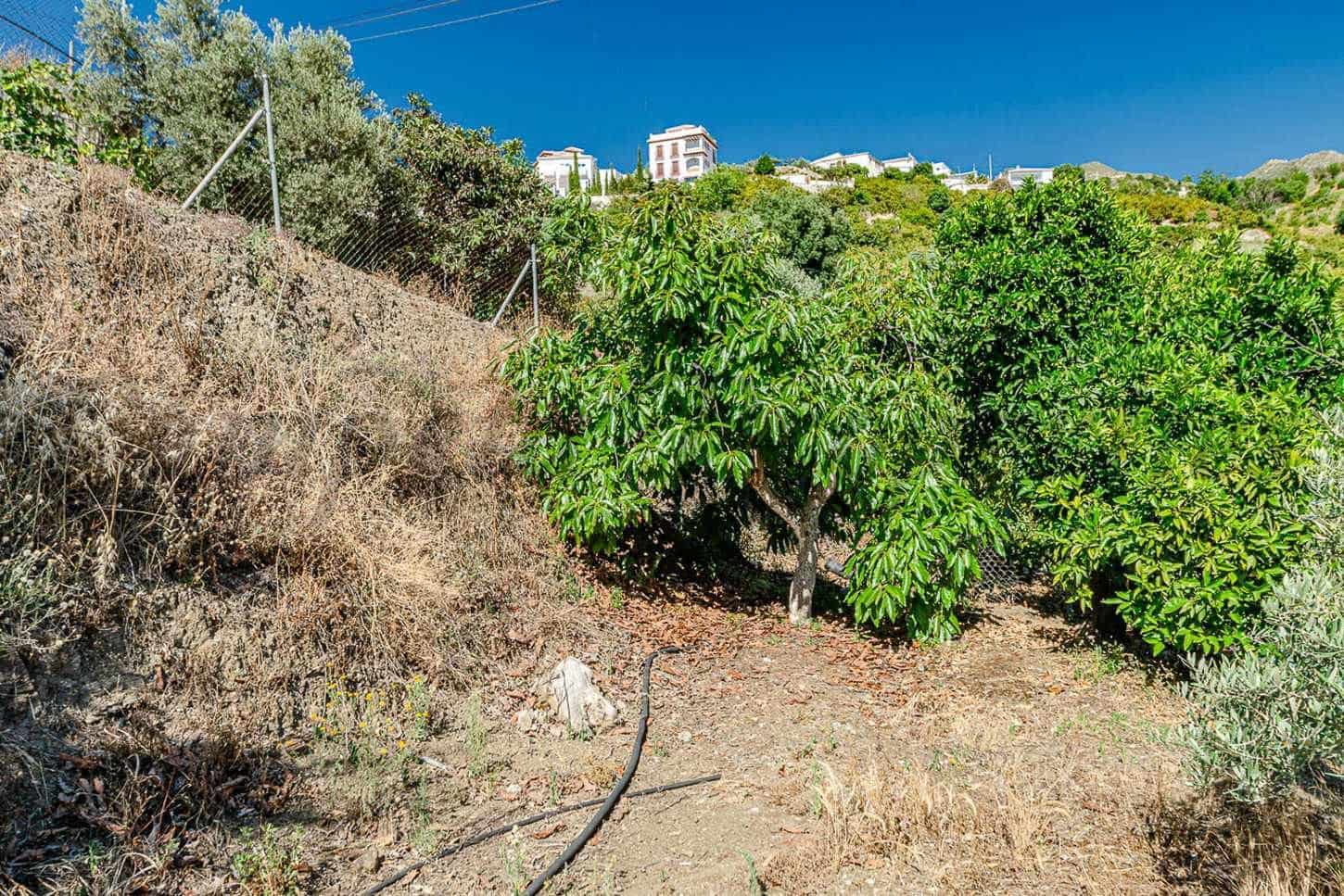 2 soveværelse Finca/Landehus til salg i Canillas de Albaida med garage - € 289.700 (Ref: 10075722)