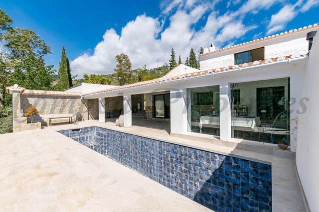 3 bedroom Finca/Country House for sale in Cómpeta with pool - € 1,100,000 (Ref: 10075725)