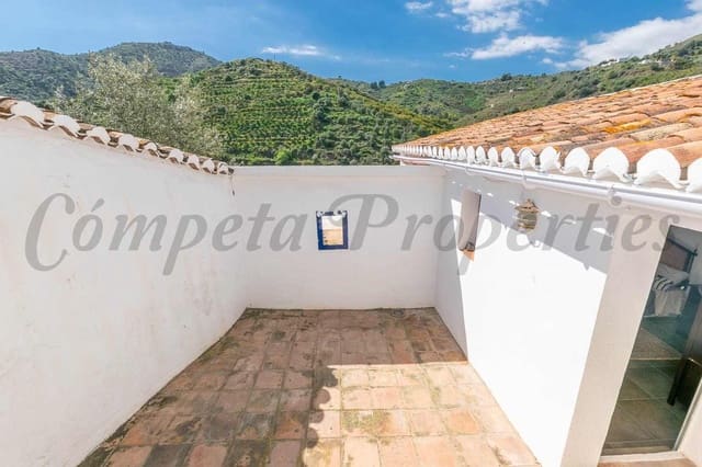 3 bedroom Finca/Country House for sale in Cómpeta with pool - € 1,100,000 (Ref: 10075725)