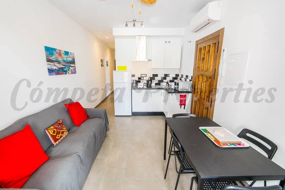 2 soverom Leilighet til leie i Torrox - € 700 (Ref: 10075728)