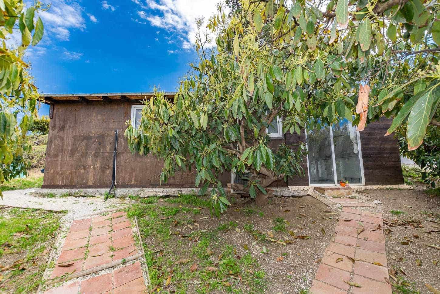4 sypialnia Finka/Dom wiejski na sprzedaż w Nerja z basenem garażem - 995 000 € (Ref: 10075732)