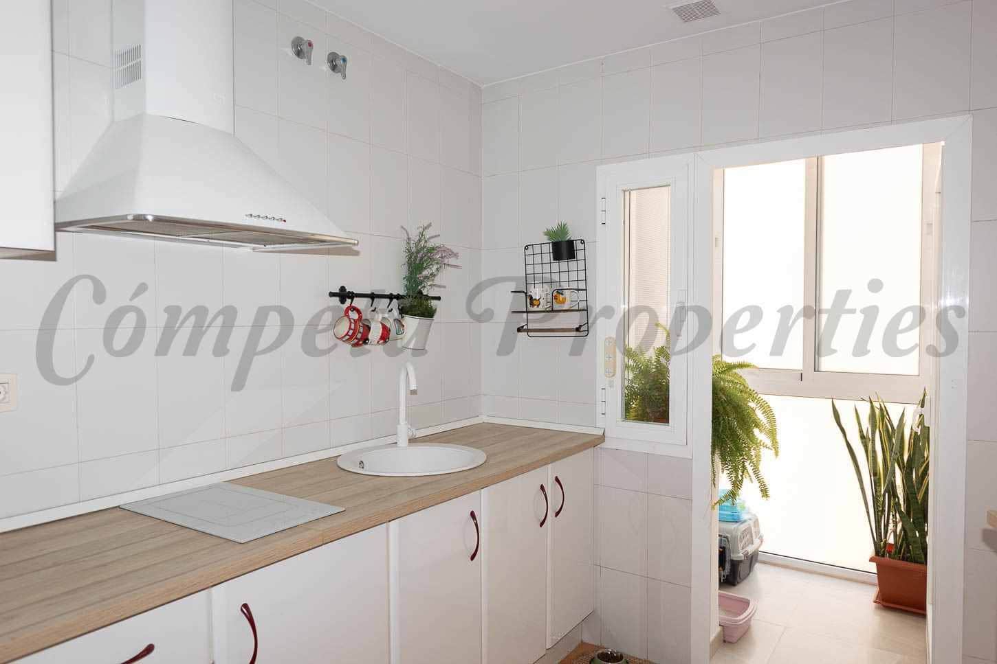 2 slaapkamer Appartement te huur in Nerja met garage - € 1.100 (Ref: 10075733)