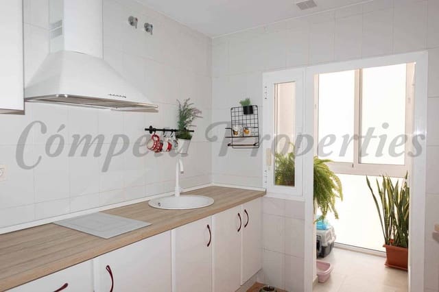 2 slaapkamer Appartement te huur in Chaparil - Torrecilla - Punta Lara, Nerja met garage - € 1.100 (Ref: 10075733)