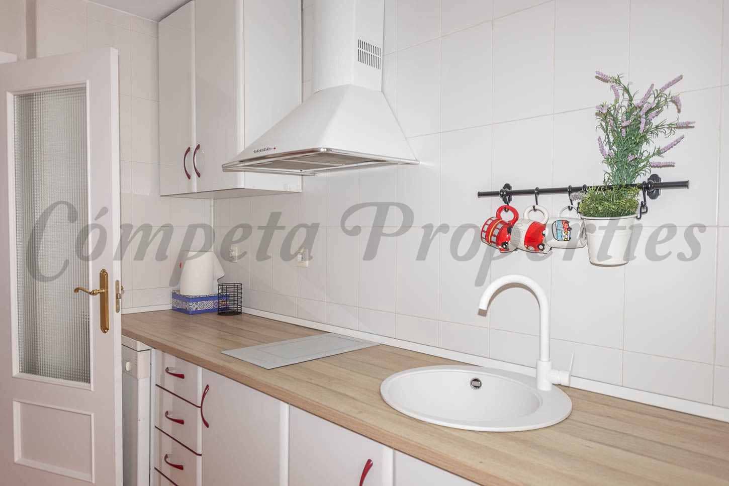 2 slaapkamer Appartement te huur in Nerja met garage - € 1.100 (Ref: 10075733)