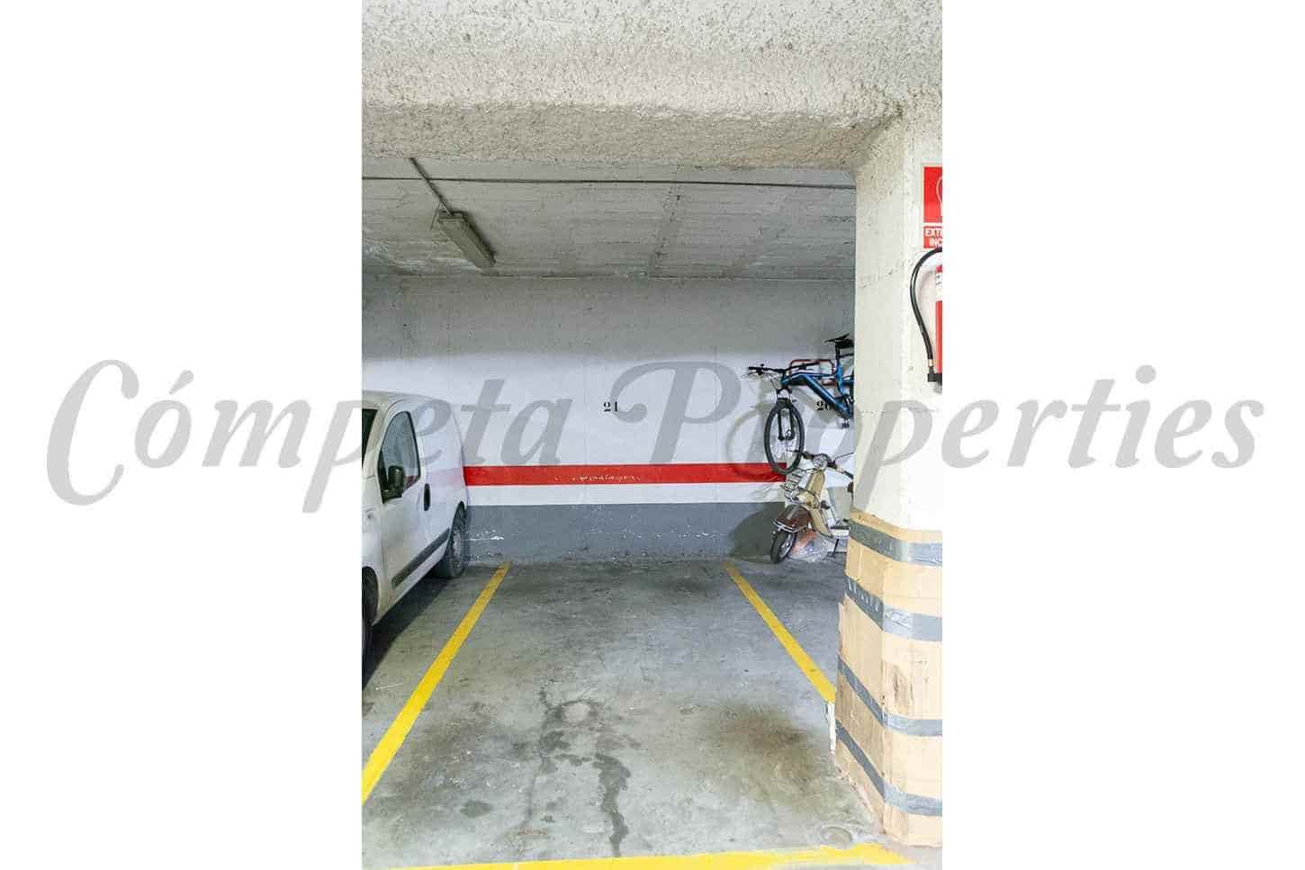 2 slaapkamer Appartement te huur in Nerja met garage - € 1.100 (Ref: 10075733)