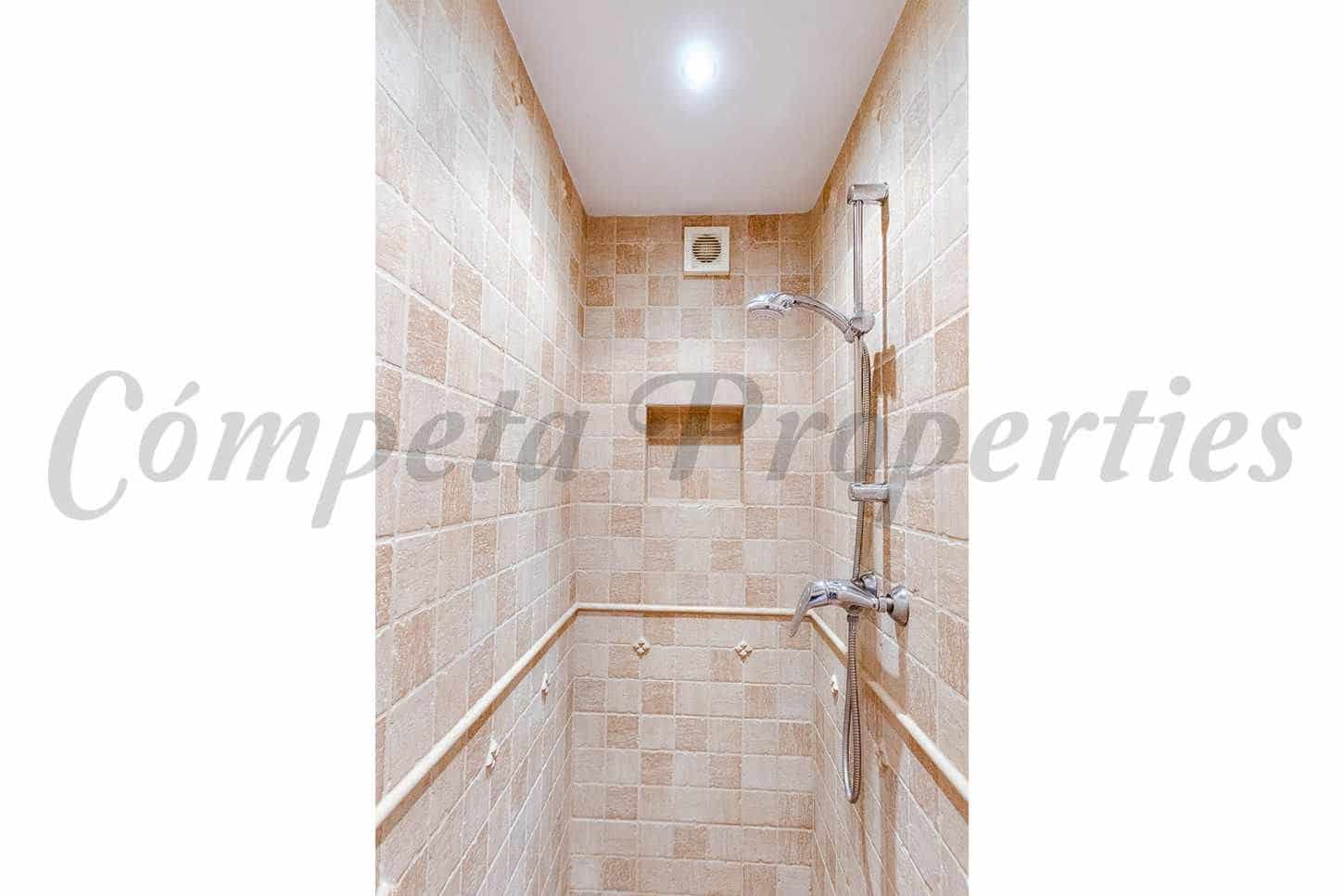 2 sovrum Finca/Hus på landet för semesterbostäder i Archez med pool garage - 1 150 € (Ref: 10075734)