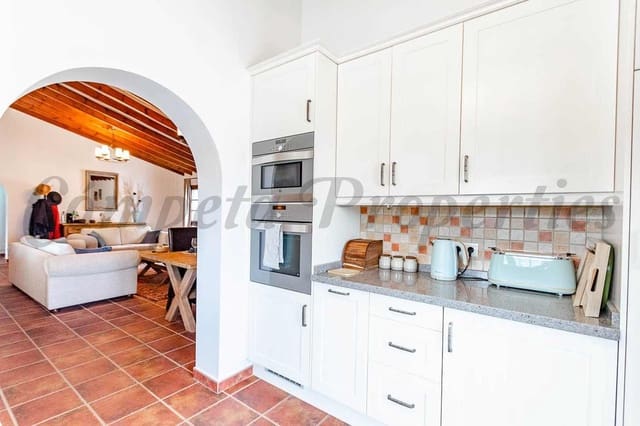 2 sovrum Finca/Hus på landet för semesterbostäder i Archez med pool garage - 1 150 € (Ref: 10075734)