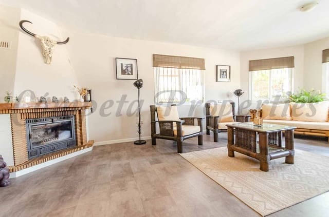 4 sovrum Finca/Hus på landet till salu i Sayalonga med pool garage - 480 000 € (Ref: 10075735)