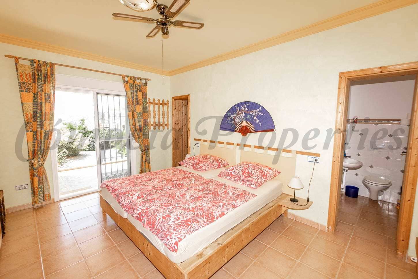 7 quarto Quinta/Casa Rural para venda em Torrox com piscina garagem - 750 000 € (Ref: 10075736)