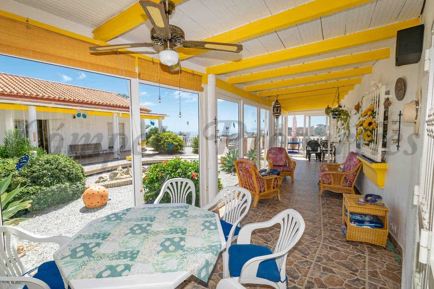 7 quarto Quinta/Casa Rural para venda em Torrox com piscina garagem - 750 000 € (Ref: 10075736)
