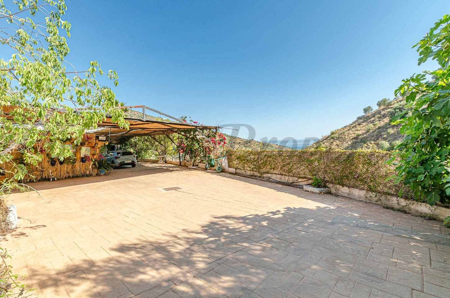 3 quarto Quinta/Casa Rural para venda em Arenas com piscina garagem - 439 000 € (Ref: 10075740)
