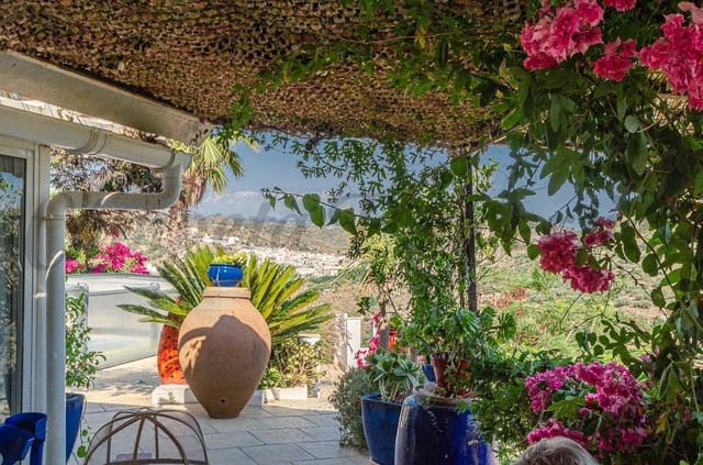 3 quarto Quinta/Casa Rural para venda em Arenas com piscina garagem - 439 000 € (Ref: 10075740)