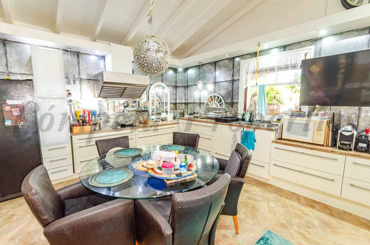 3 quarto Quinta/Casa Rural para venda em Arenas com piscina garagem - 439 000 € (Ref: 10075740)