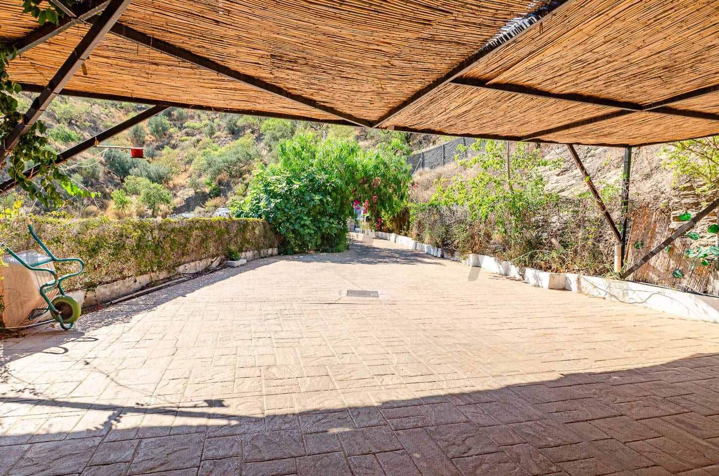 3 quarto Quinta/Casa Rural para venda em Arenas com piscina garagem - 439 000 € (Ref: 10075740)
