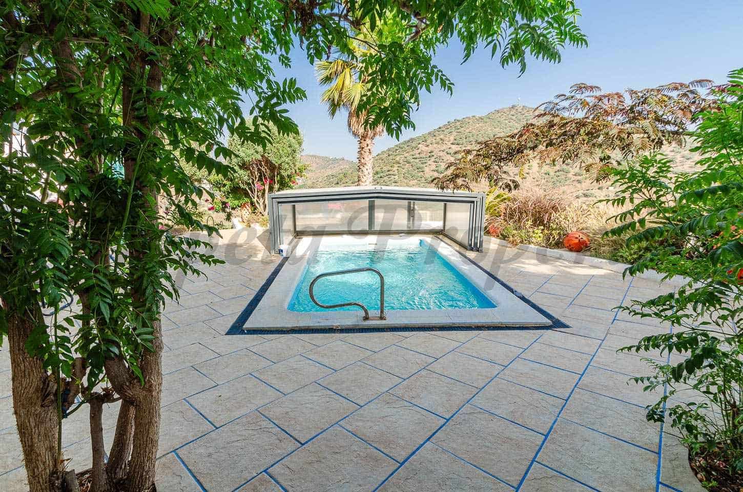 3 quarto Quinta/Casa Rural para venda em Arenas com piscina garagem - 439 000 € (Ref: 10075740)
