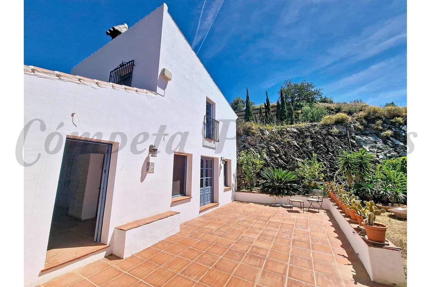 4 sypialnia Finka/Dom wiejski na sprzedaż w Velez-Malaga z basenem garażem - 595 000 € (Ref: 10075741)
