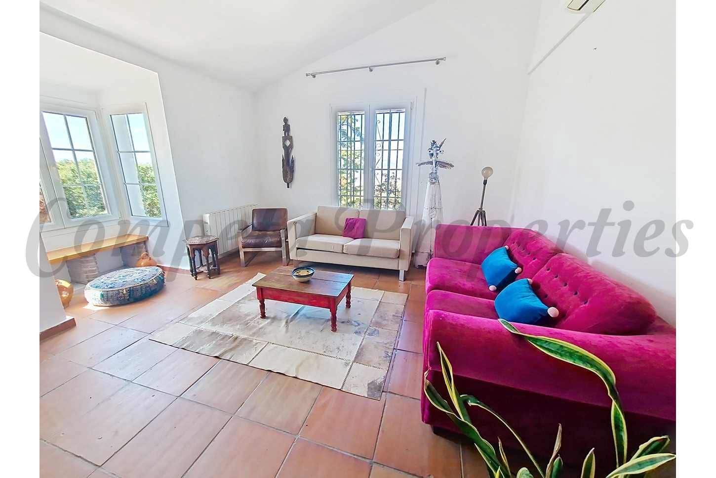 4 sypialnia Finka/Dom wiejski na sprzedaż w Velez-Malaga z basenem garażem - 595 000 € (Ref: 10075741)
