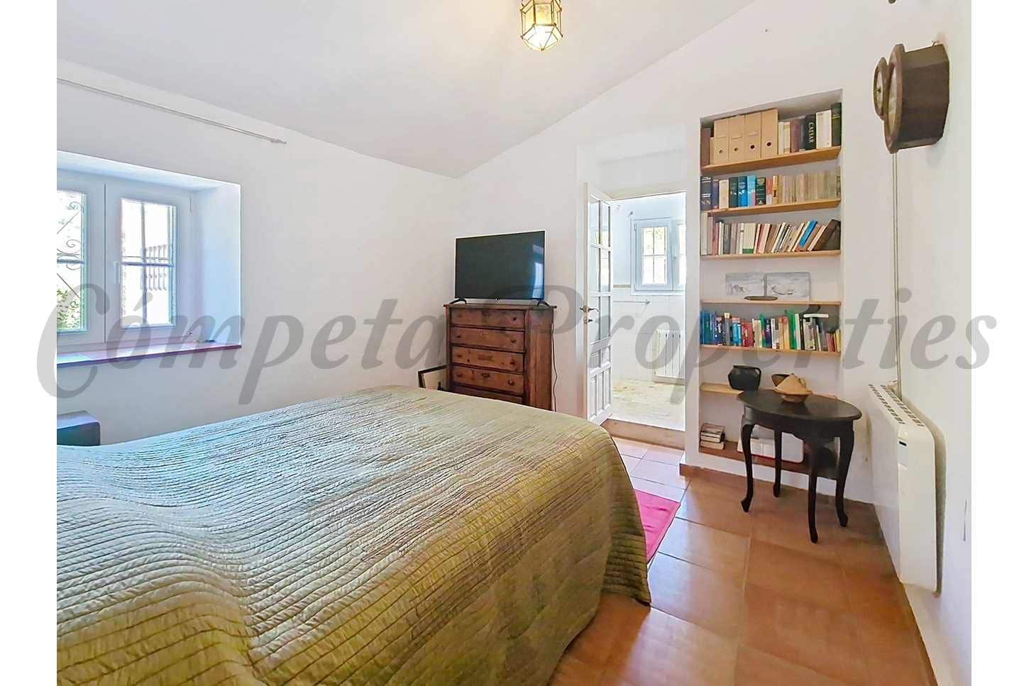 4 sypialnia Finka/Dom wiejski na sprzedaż w Velez-Malaga z basenem garażem - 595 000 € (Ref: 10075741)