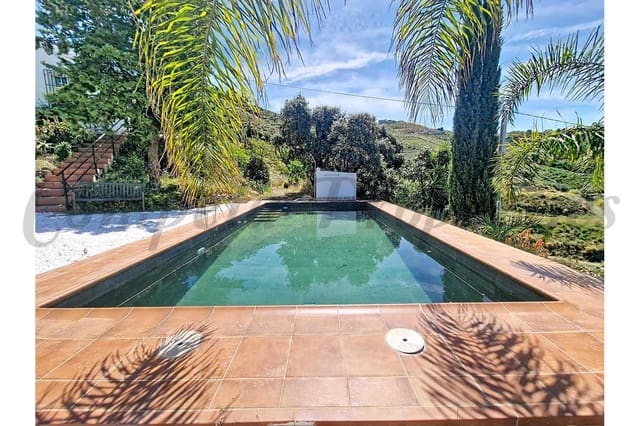 4 sypialnia Finka/Dom wiejski na sprzedaż w Vélez-Málaga z basenem garażem - 595 000 € (Ref: 10075741)