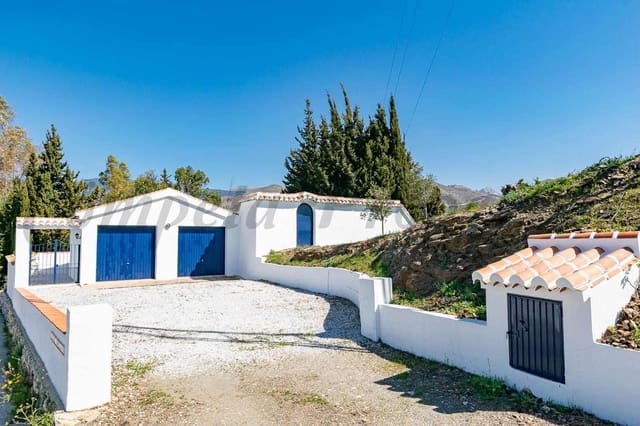 4 bedroom Finca/Country House for sale in Cómpeta with pool garage - € 599,000 (Ref: 10075742)