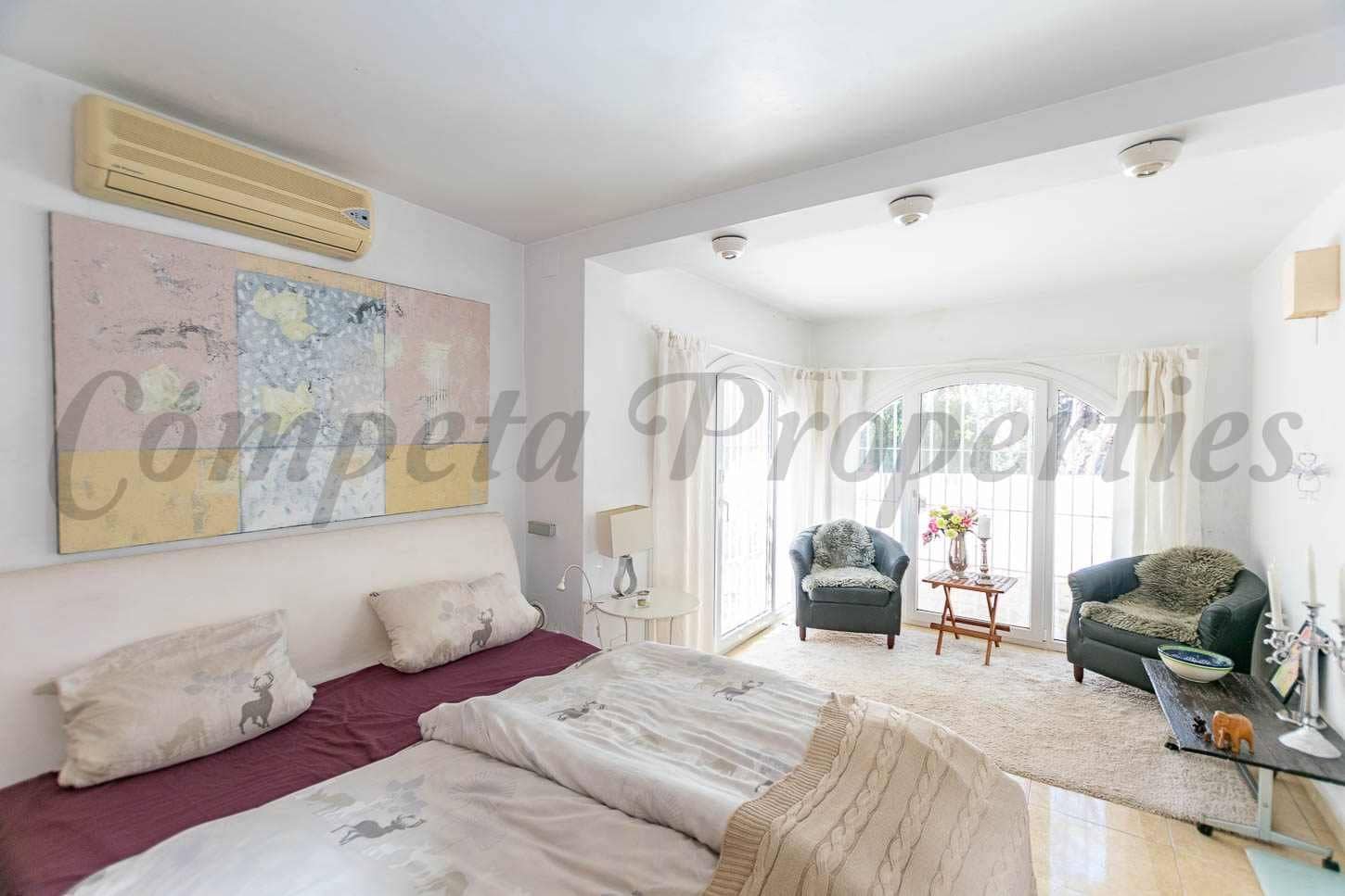 4 bedroom Finca/Country House for sale in Competa with pool garage - € 599,000 (Ref: 10075742)