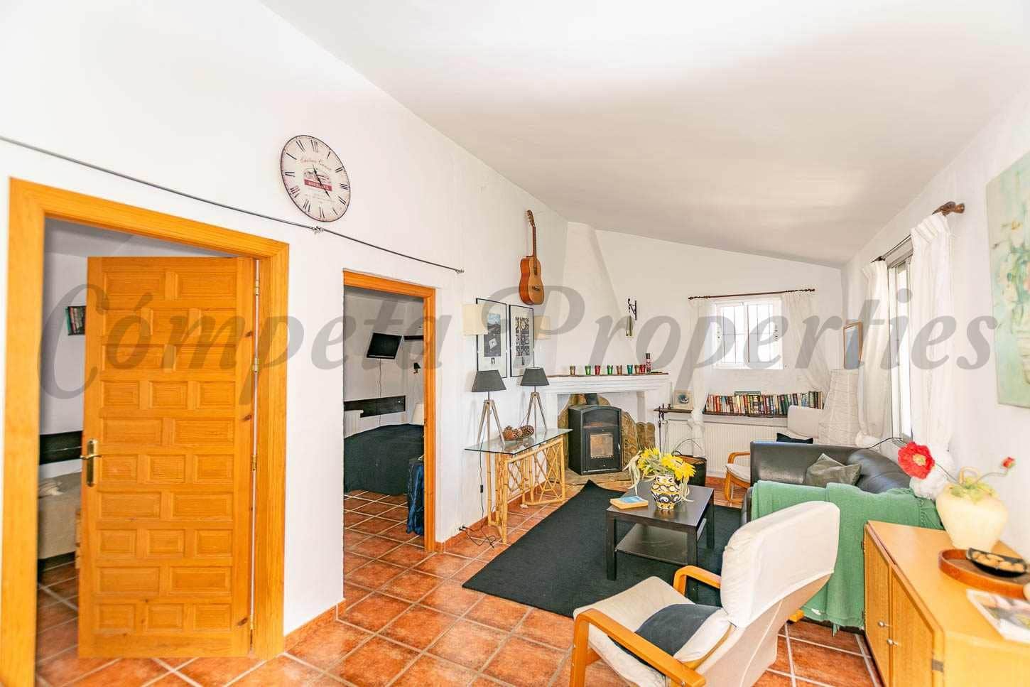 4 bedroom Finca/Country House for sale in Competa with pool garage - € 599,000 (Ref: 10075742)