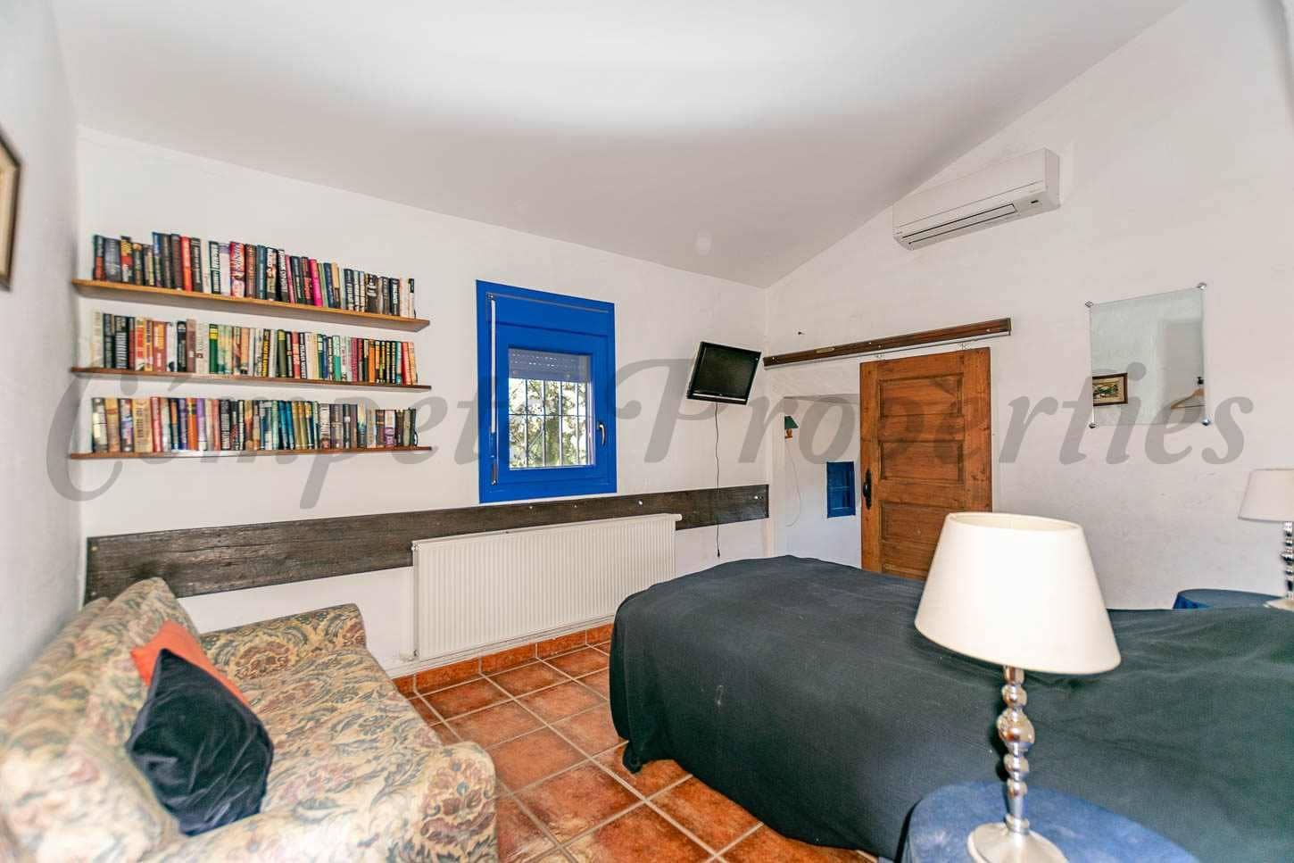 4 bedroom Finca/Country House for sale in Competa with pool garage - € 599,000 (Ref: 10075742)