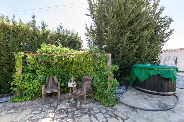 4 bedroom Finca/Country House for sale in Cómpeta with pool garage - € 599,000 (Ref: 10075742)