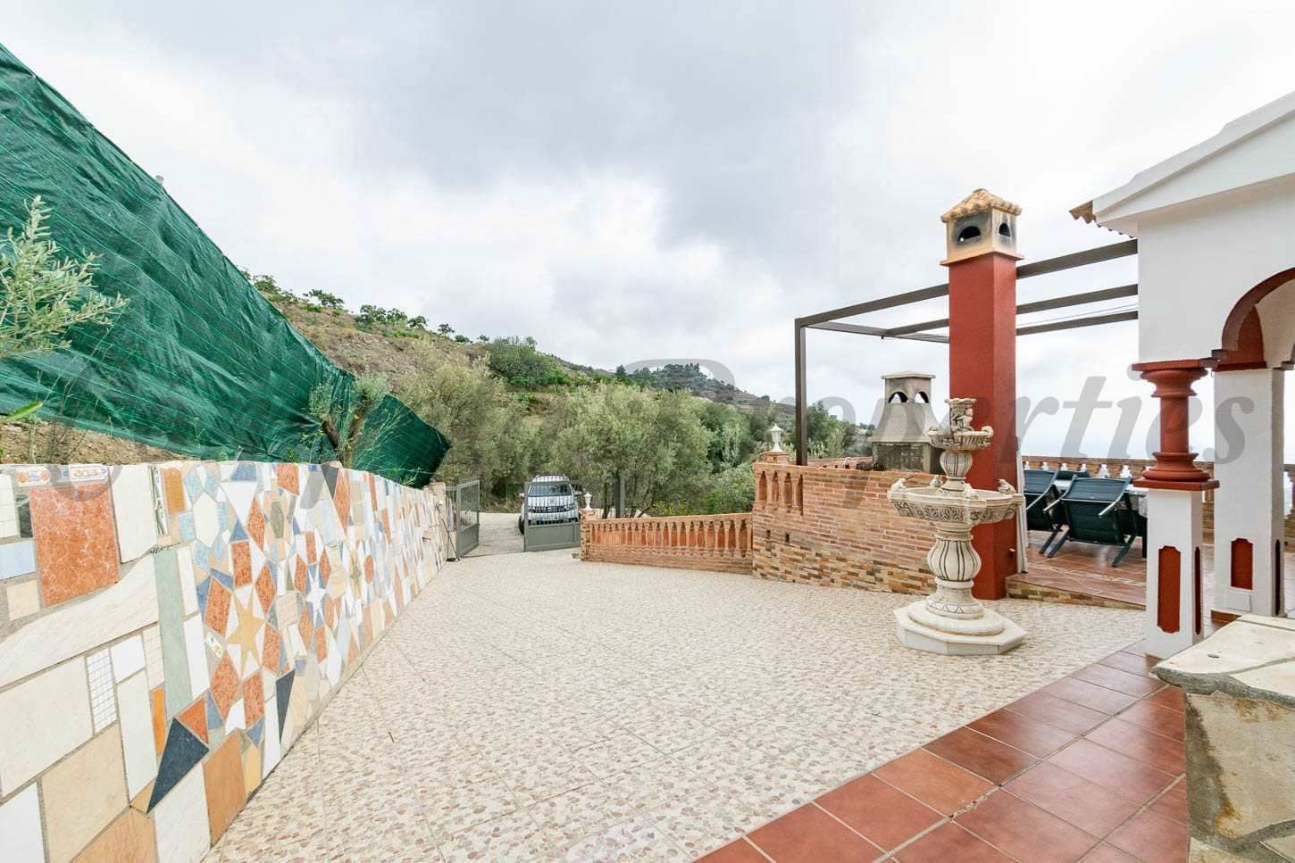 3 camera da letto Finca/Casa di Campagna in vendita in Torrox con piscina garage - 420.000 € (Rif: 10075743)