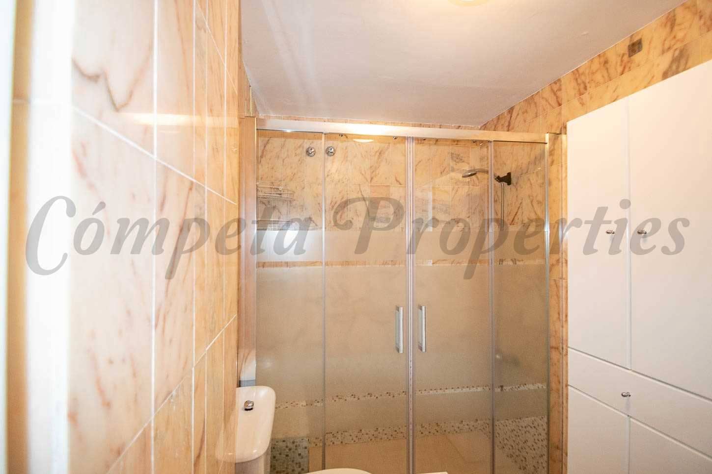 1 slaapkamer Appartement te huur in Torrox-Costa met zwembad - € 850 (Ref: 10075745)