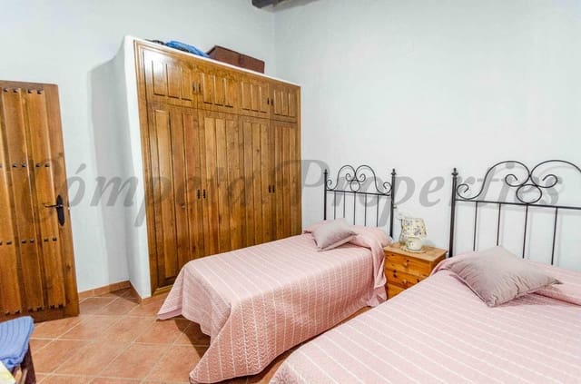 3 Zimmer Finca/Landgut zu verkaufen in Cómpeta mit Pool Garage - 365.000 € (Ref: 10075746)