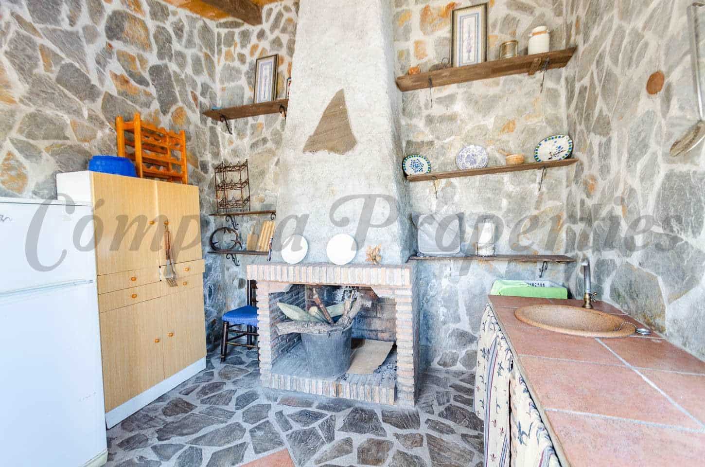 3 Zimmer Finca/Landgut zu verkaufen in Competa mit Pool Garage - 365.000 € (Ref: 10075746)