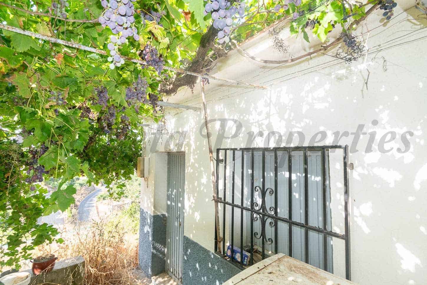 2 soveværelse Finca/Landehus til salg i Torrox - € 77.500 (Ref: 10075750)