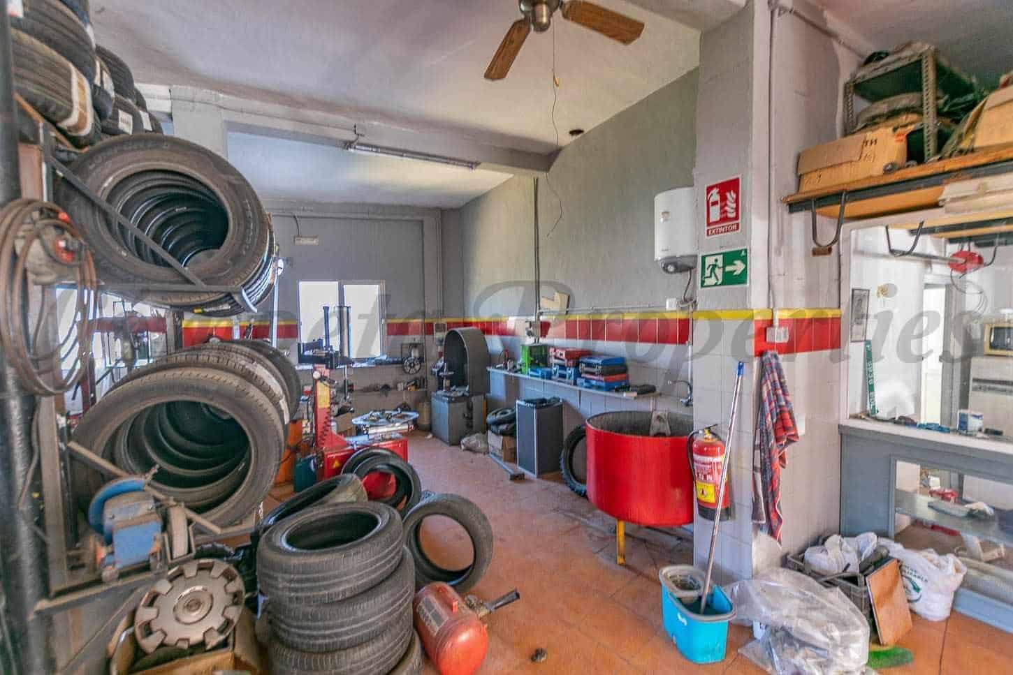 Local Comercial en Cómpeta en alquiler - 2.000 € (Ref: 10075753)