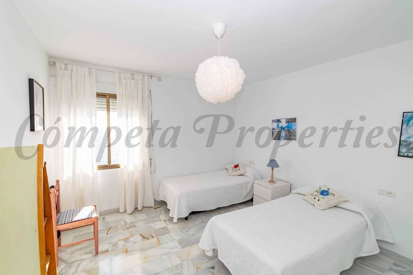 3 sypialnia Dom szeregowy na sprzedaż w Torrox-Costa z basenem garażem - 880 000 € (Ref: 10075757)