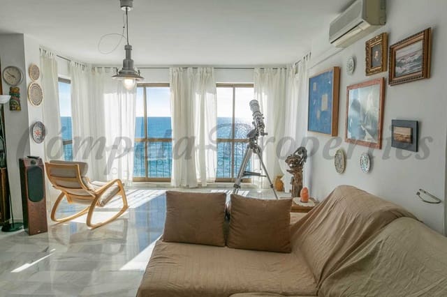 3 sypialnia Dom szeregowy na sprzedaż w Torrox-Costa, Torrox z basenem garażem - 880 000 € (Ref: 10075757)