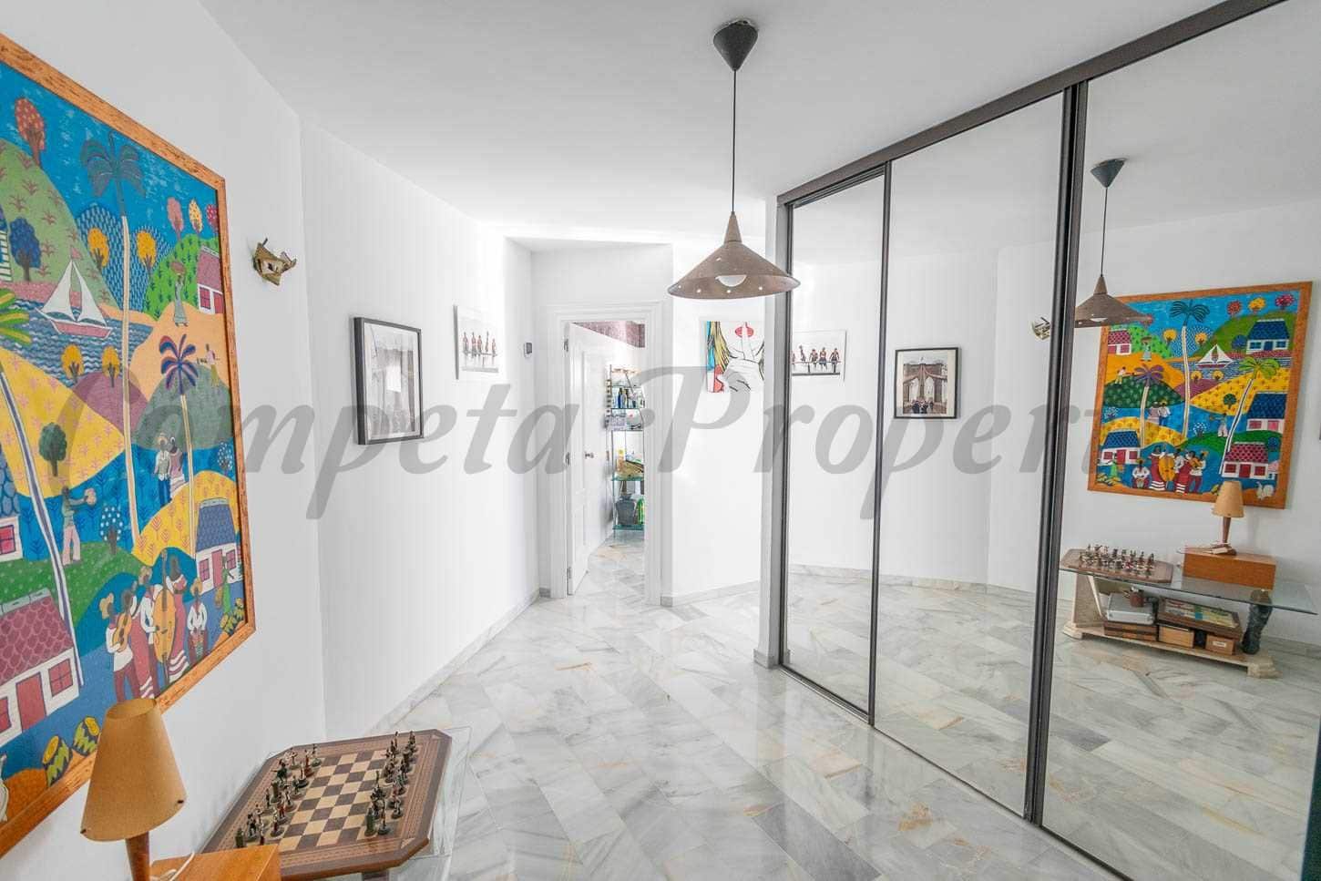 3 sypialnia Dom szeregowy na sprzedaż w Torrox-Costa z basenem garażem - 880 000 € (Ref: 10075757)