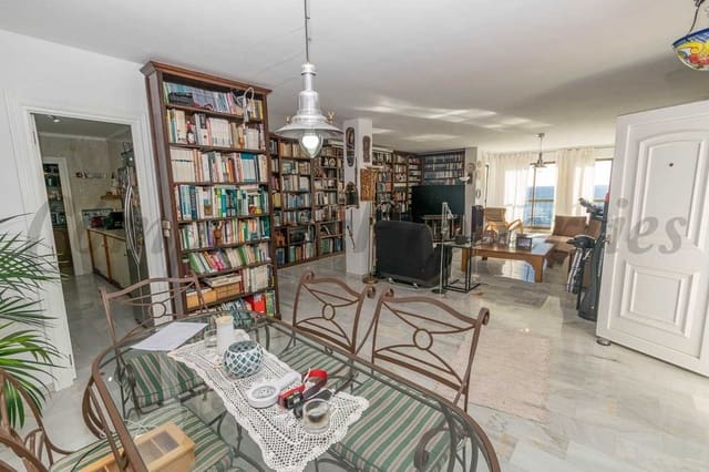 3 sypialnia Dom szeregowy na sprzedaż w Torrox-Costa, Torrox z basenem garażem - 880 000 € (Ref: 10075757)