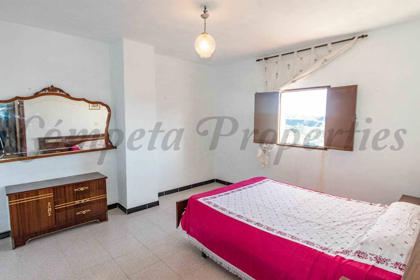 3 chambre Finca/Maison de Campagne à vendre à Canillas de Albaida avec garage - 350 000 € (Ref: 10075759)