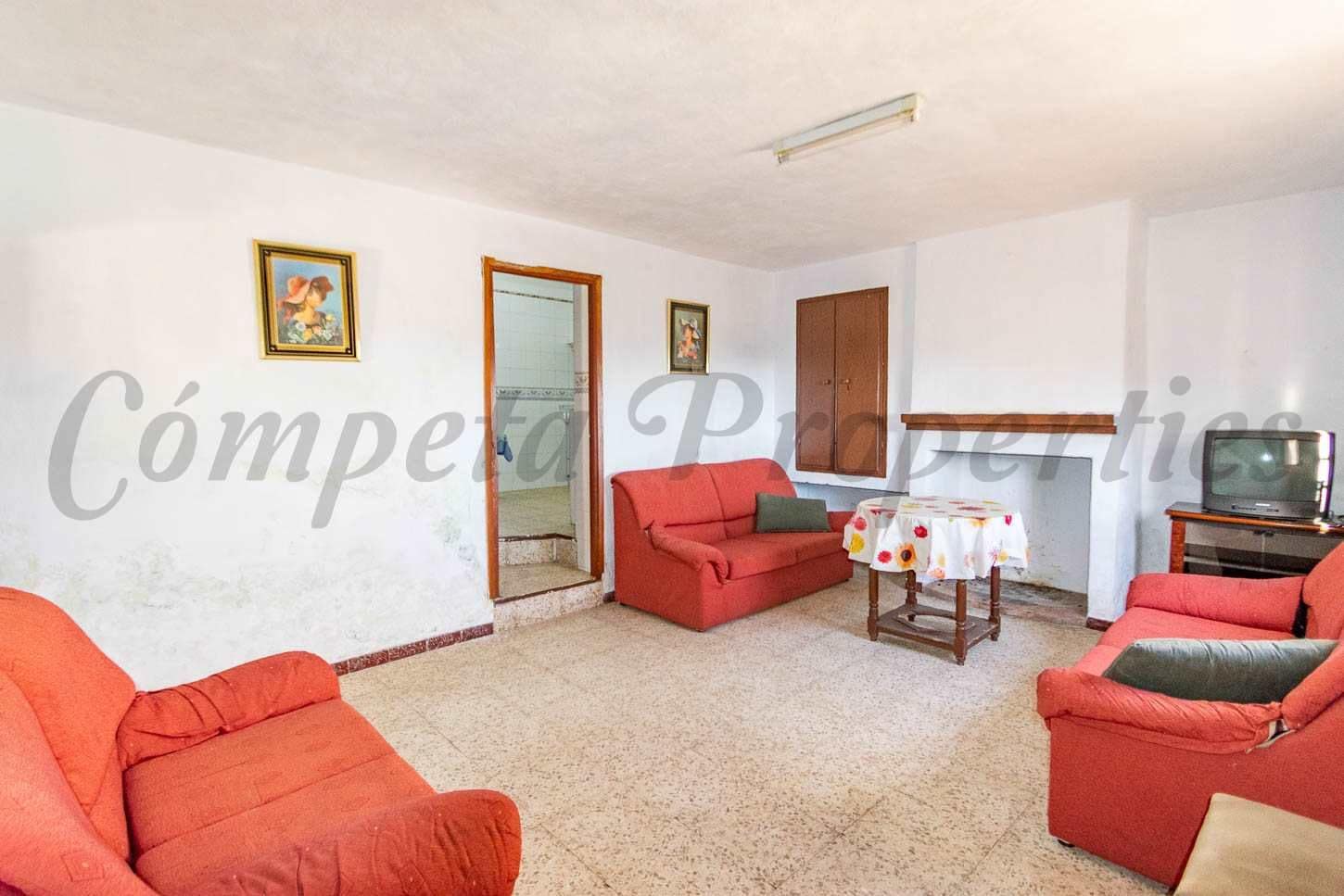 3 chambre Finca/Maison de Campagne à vendre à Canillas de Albaida avec garage - 350 000 € (Ref: 10075759)