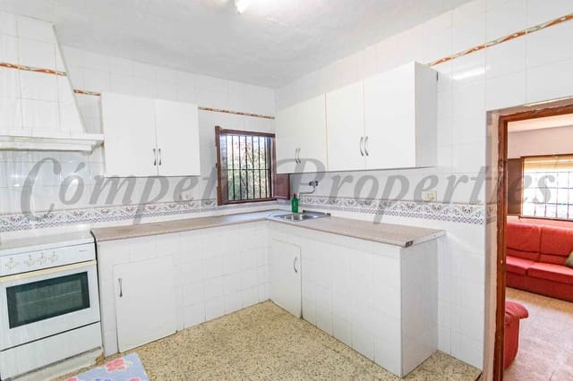 3 bedroom Finca/Country House for sale in Canillas de Albaida with garage - € 350,000 (Ref: 10075759)