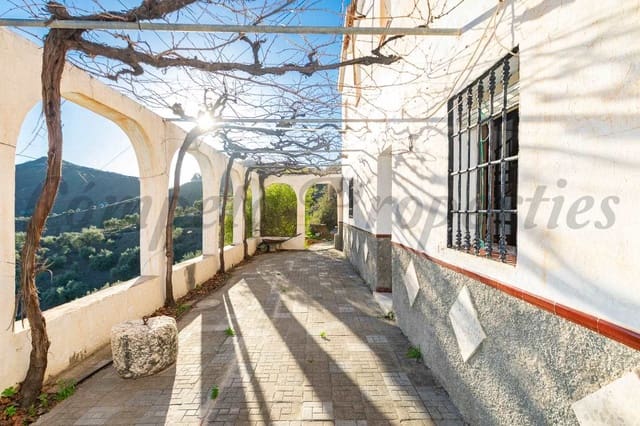 3 bedroom Finca/Country House for sale in Canillas de Albaida with garage - € 350,000 (Ref: 10075759)