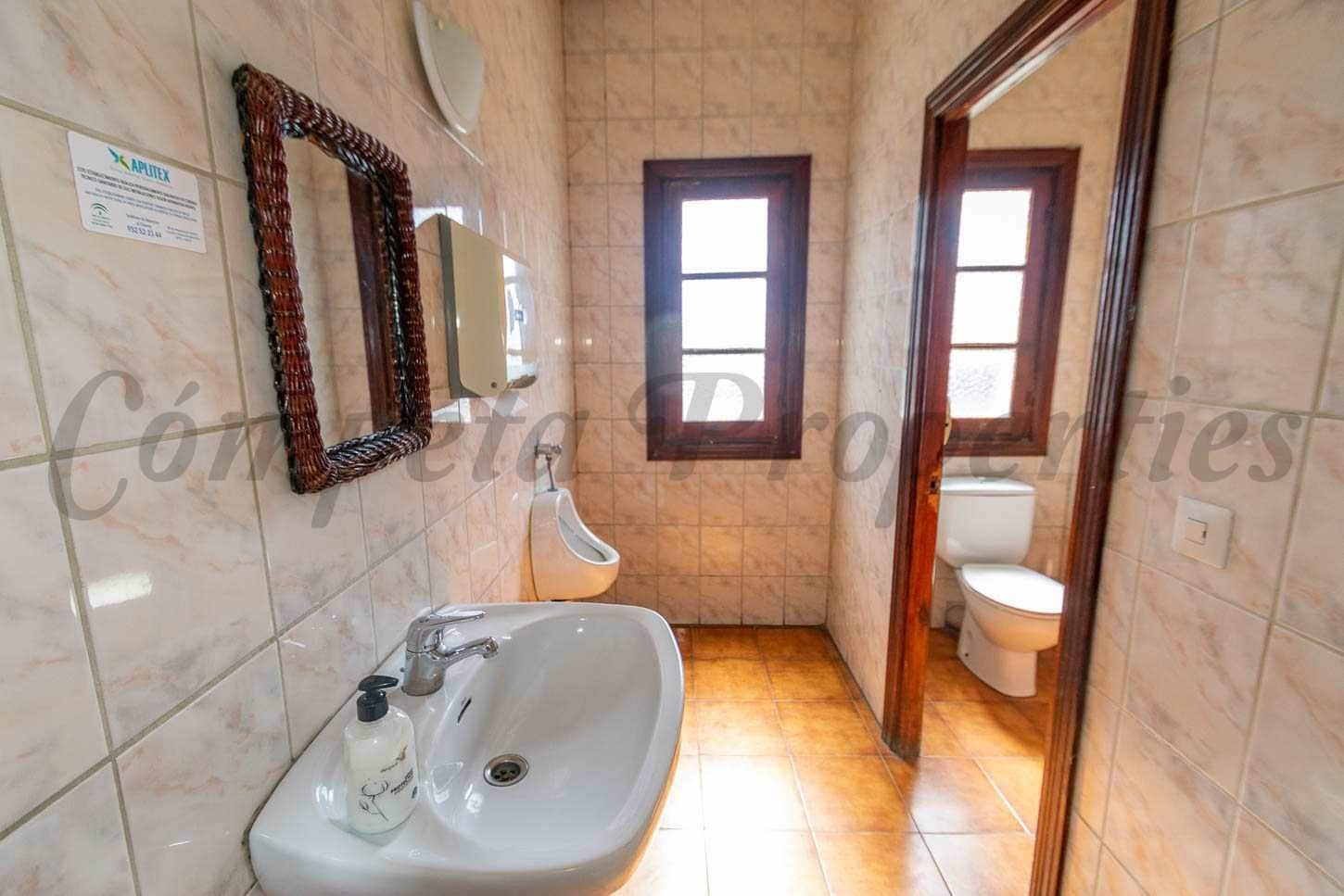 6 bedroom Finca/Country House for sale in Competa with garage - € 595,000 (Ref: 10075760)