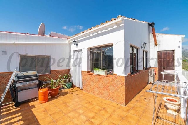 6 bedroom Finca/Country House for sale in Cómpeta with garage - € 595,000 (Ref: 10075760)
