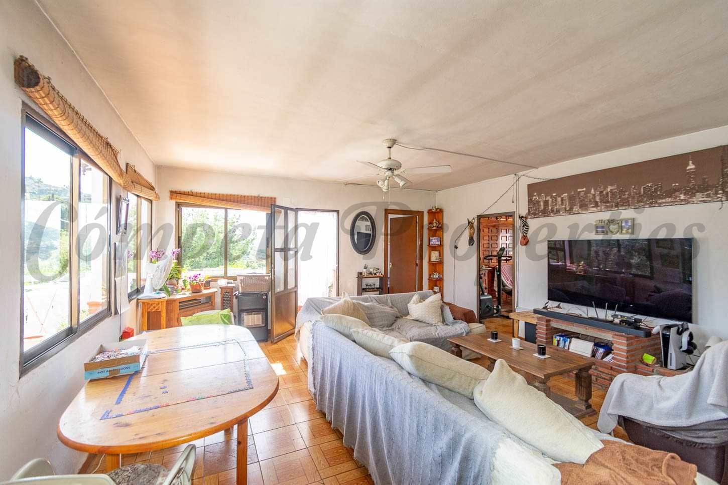 6 bedroom Finca/Country House for sale in Competa with garage - € 595,000 (Ref: 10075760)